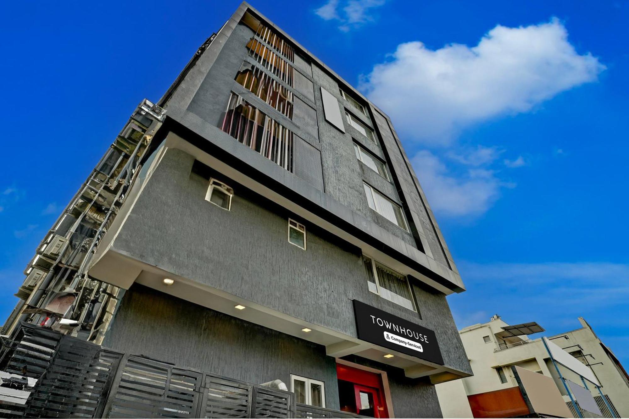 Super Townhouse Ulsoor Near Halasuru Metro Station Bangalore Luaran gambar